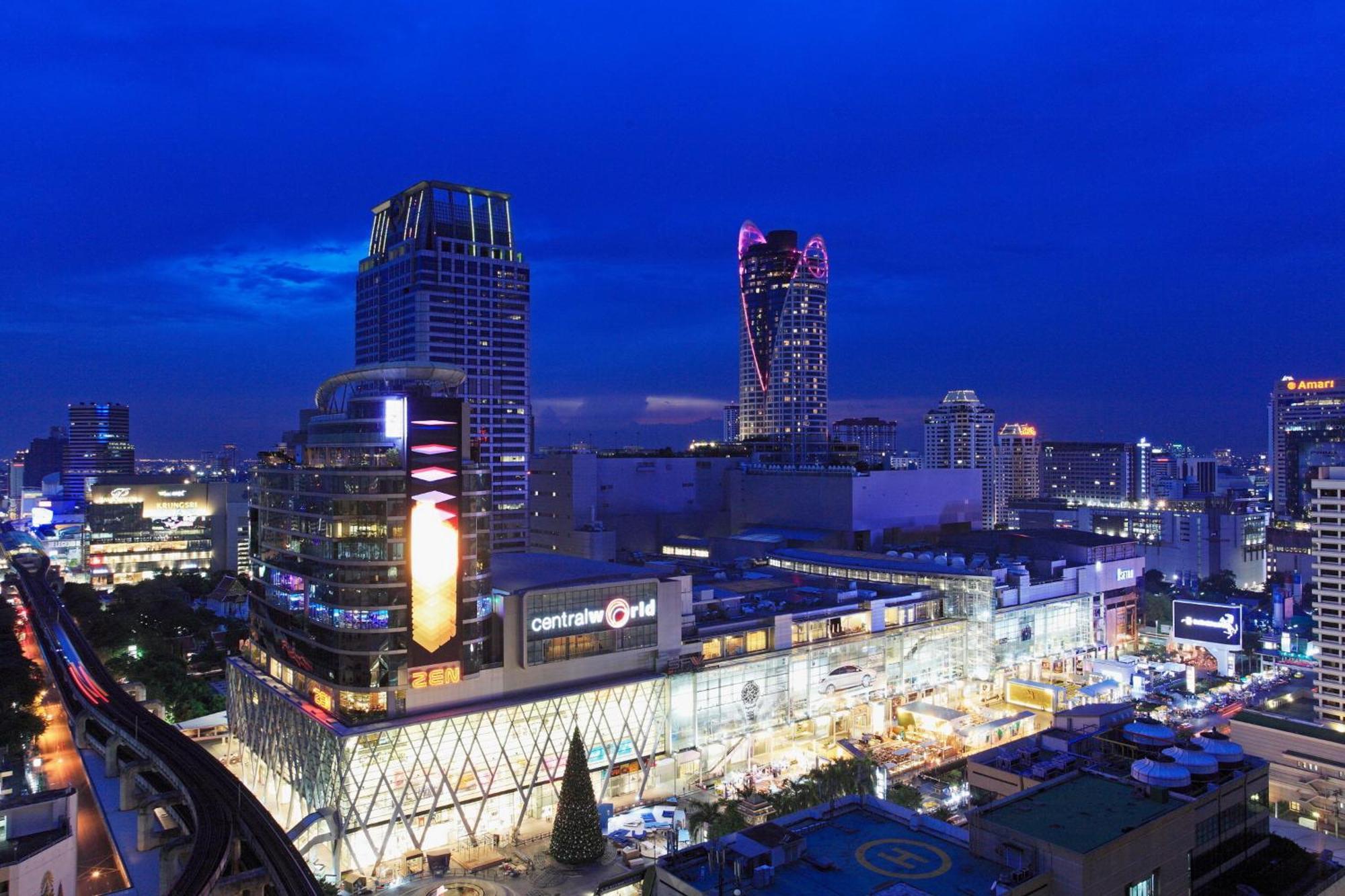 Centara Grand At Centralworld Hotel Банкок Екстериор снимка Central World at night